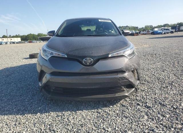 
								2019 Toyota C-hr full									