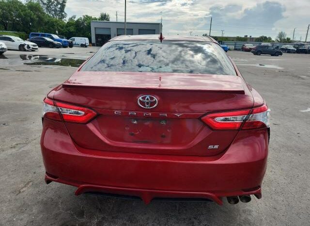 
								2020 Toyota Camry se full									