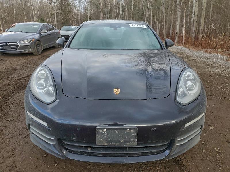 2016 Porsche Panamera