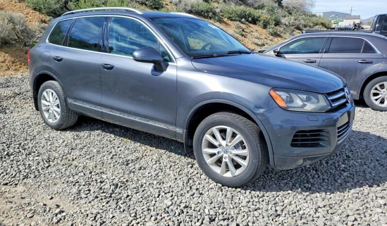 
								2014 Volkswagen Touareg full									