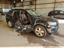 
										2014 Volkswagen Touareg full									