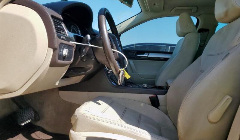 
								2013 Volkswagen Touareg full									