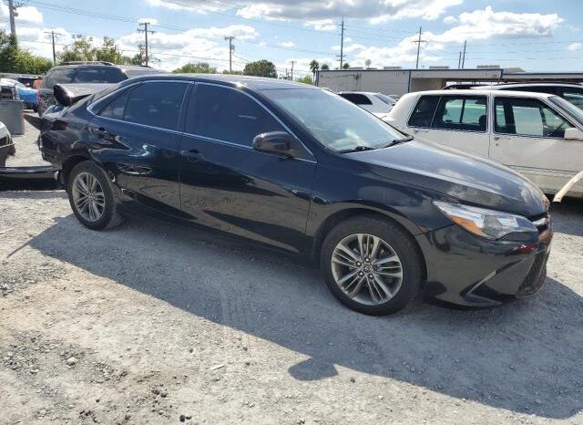 
								2016 Toyota Camry le full									