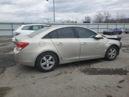 
										2015 Chevrolet Cruze full									