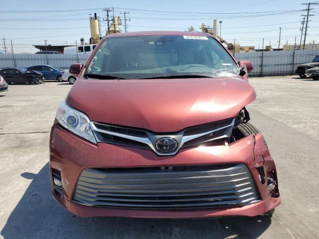 2019 Toyota Sienna xle