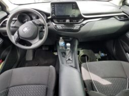 
										2021 Toyota C-hr full									