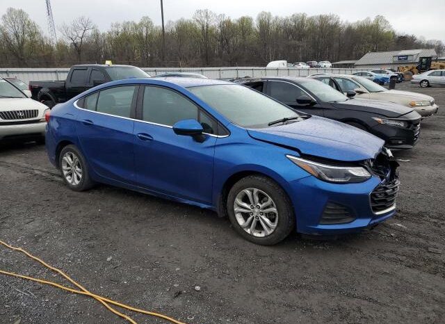 
								2019 Chevrolet Cruze full									