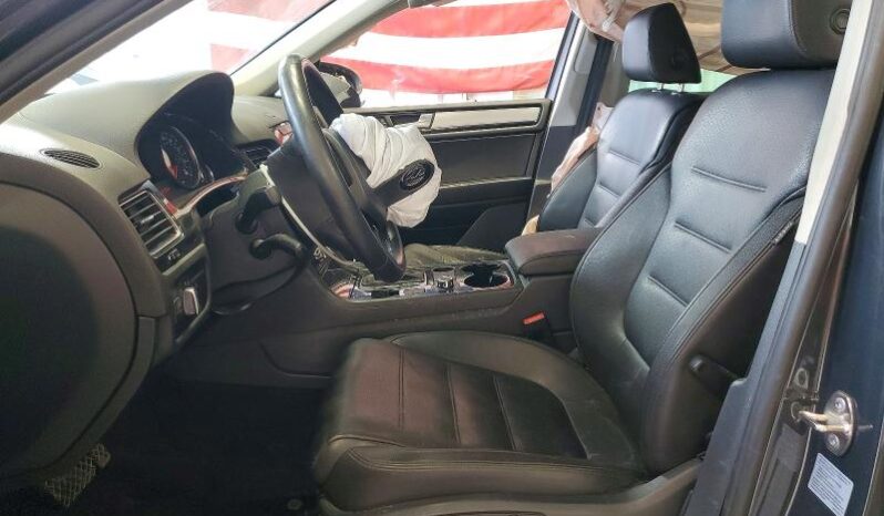 
								2013 Volkswagen Touareg full									