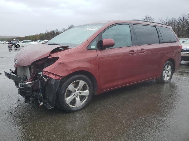 2016 Toyota Sienna