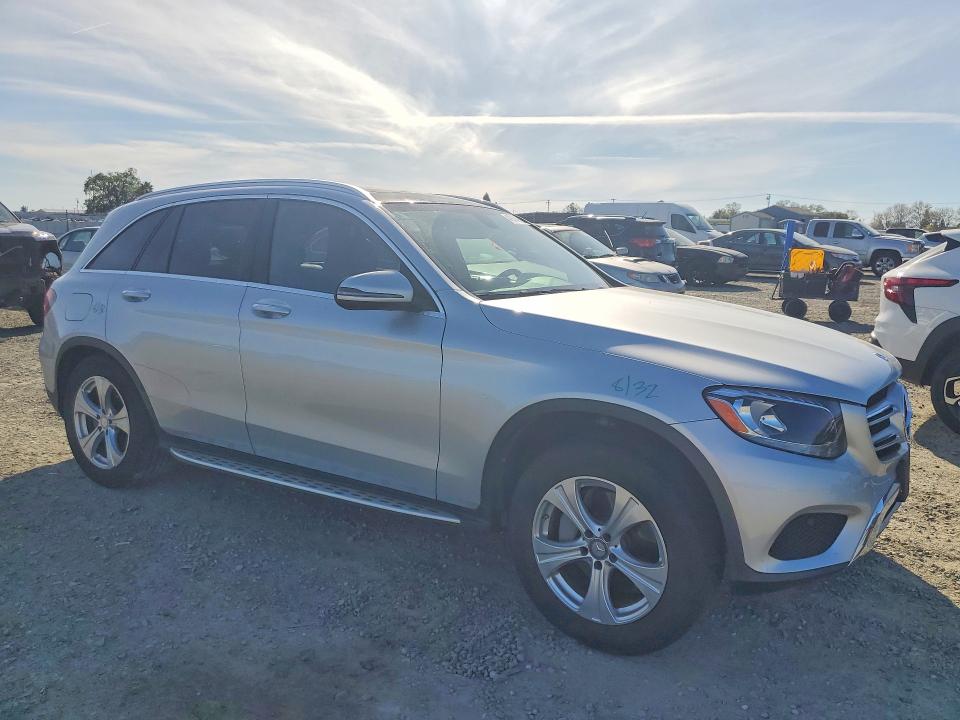 2016 Mercedes-benz Glc
