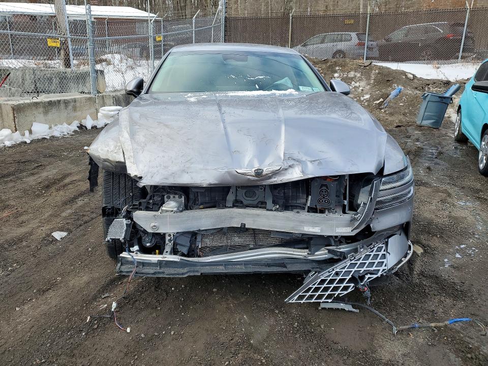 2023 Genesis G80