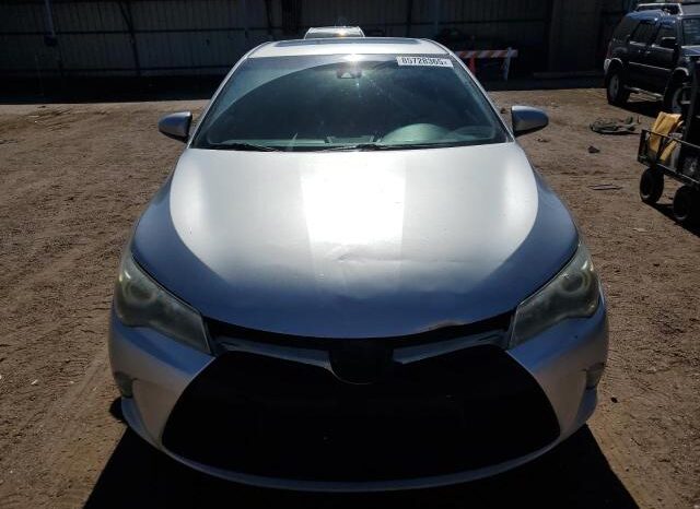
								2016 Toyota Camry le full									