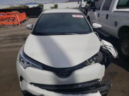 
										2018 Toyota C-hr full									