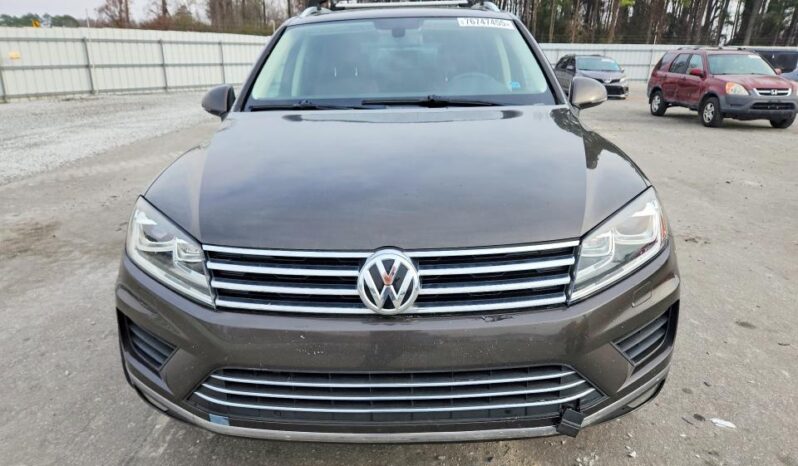 
								2015 Volkswagen Touareg full									