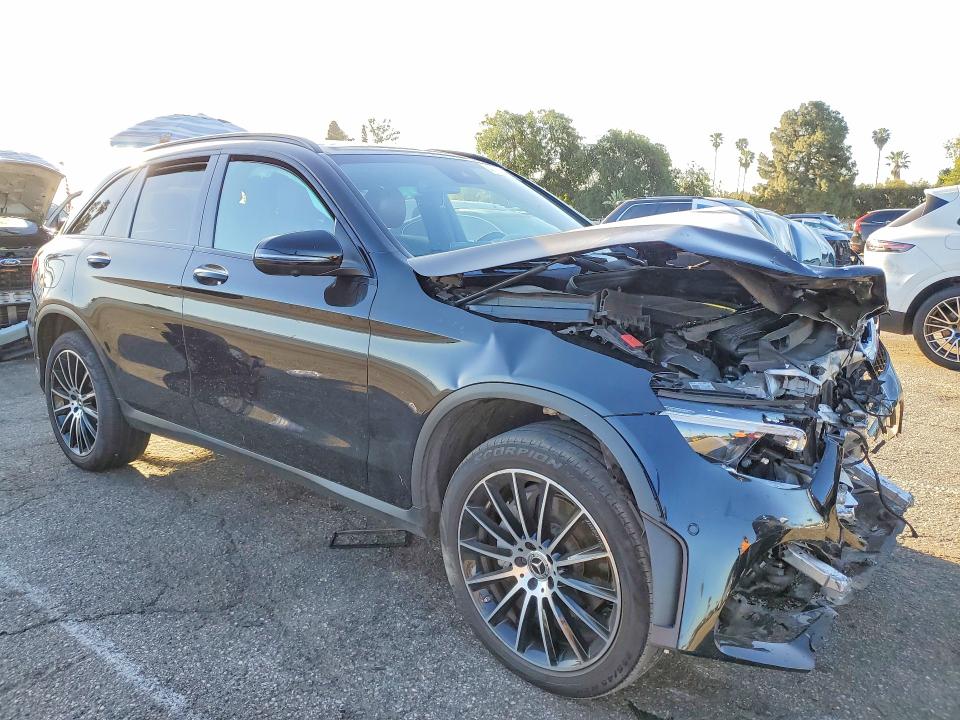 2021 Mercedes-benz Glc