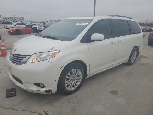 2017 Toyota Sienna xle