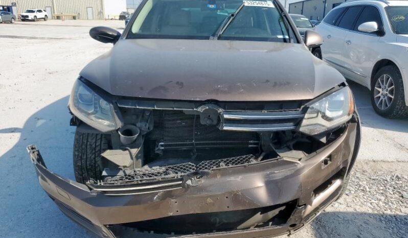 
								2013 Volkswagen Touareg full									