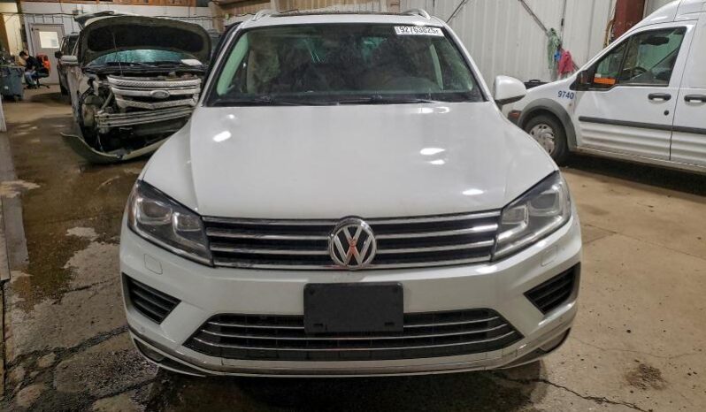 
								2015 Volkswagen Touareg full									