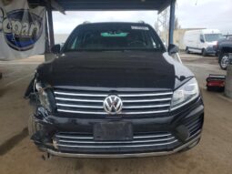 
										2017 Volkswagen Touareg full									