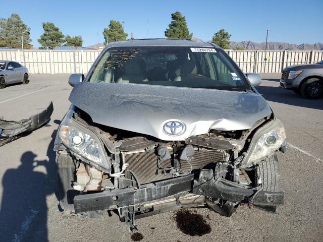 2012 Toyota Sienna