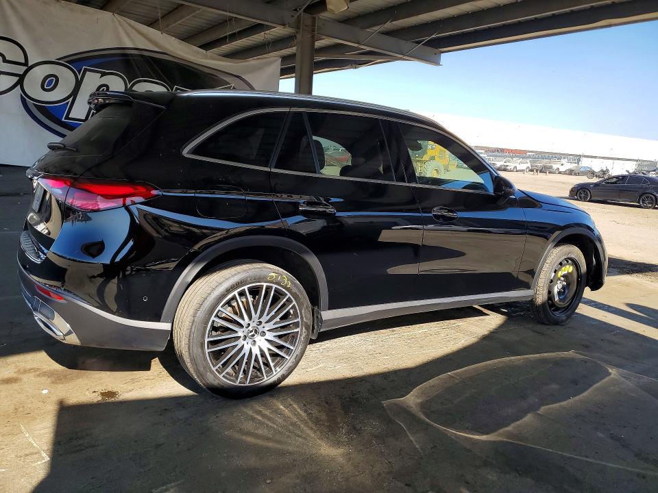 2024 Mercedes-benz Glc