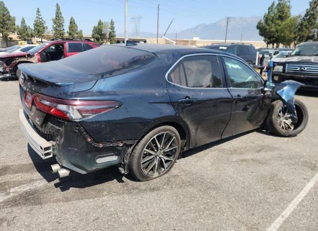
								2021 Toyota Camry full									