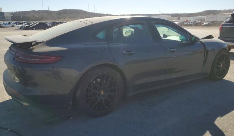 
								2017 Porsche Panamera full									