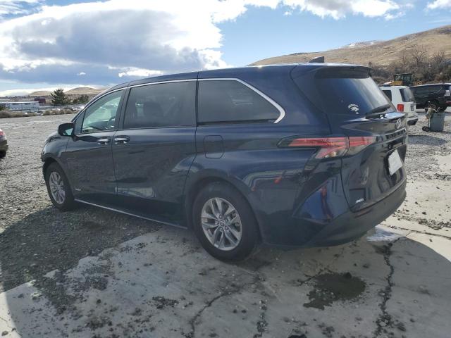 2021 Toyota Sienna xle
