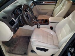 
										2013 Volkswagen Touareg full									
