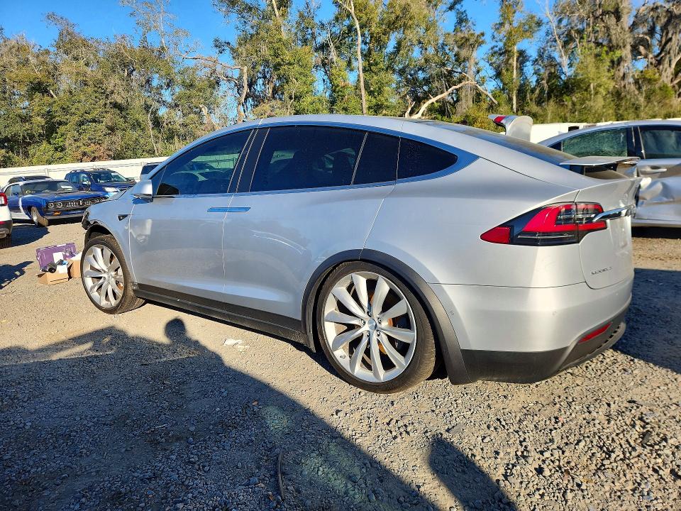 2017 Tesla Model x