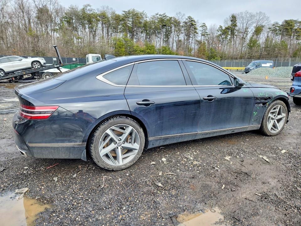 2022 Genesis G80