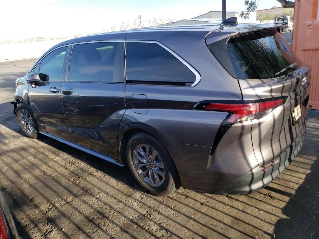 2021 Toyota Sienna xle