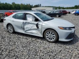 
										2022 Toyota Camry full									