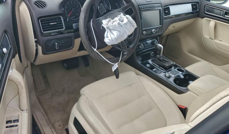 
								2016 Volkswagen Touareg full									