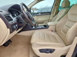 
										2016 Volkswagen Touareg full									