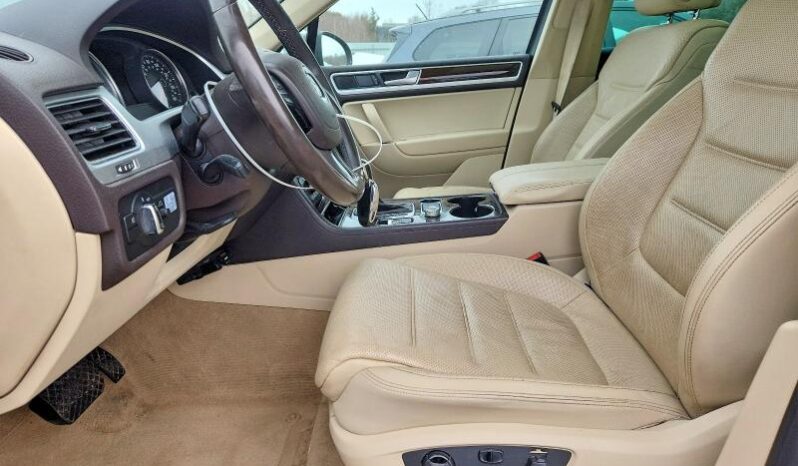 
								2016 Volkswagen Touareg full									