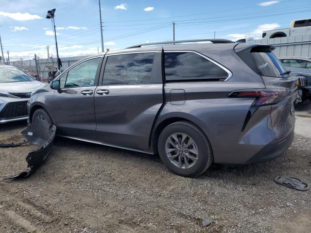 2023 Toyota Sienna xle