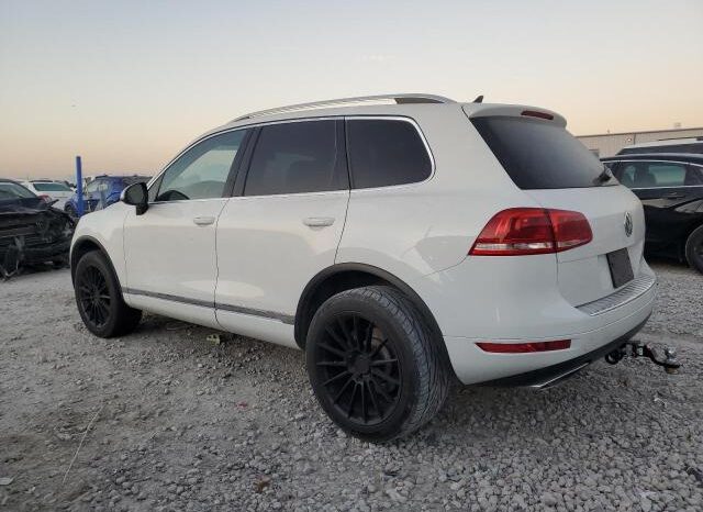 
								2014 Volkswagen Touareg full									