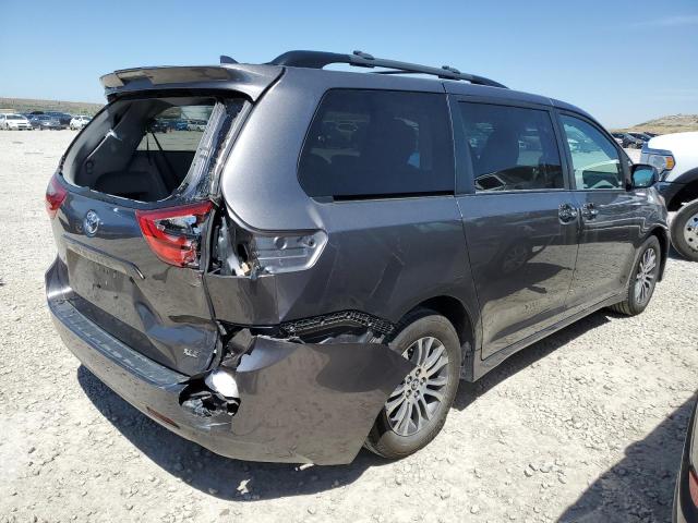 2020 Toyota Sienna xle