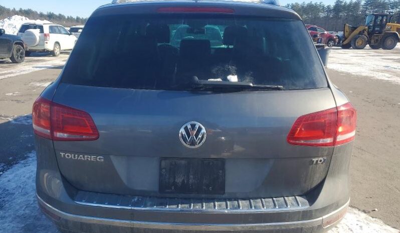
								2016 Volkswagen Touareg full									