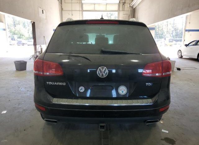 
								2014 Volkswagen Touareg full									