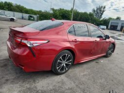 
										2020 Toyota Camry se full									