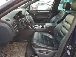 
										2014 Volkswagen Touareg full									