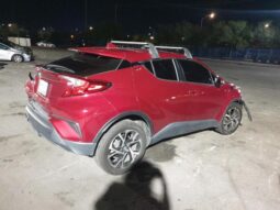
										2019 Toyota C-hr full									