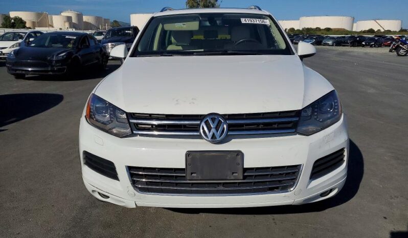 
								2013 Volkswagen Touareg full									