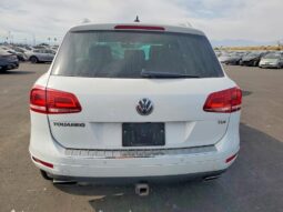 
										2014 Volkswagen Touareg full									