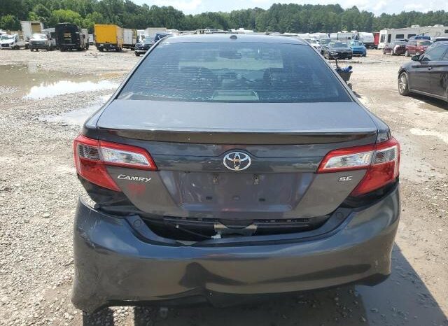 
								2014 Toyota Camry full									