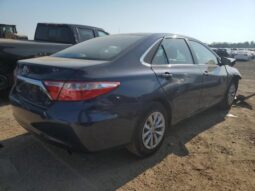 
										2016 Toyota Camry le full									