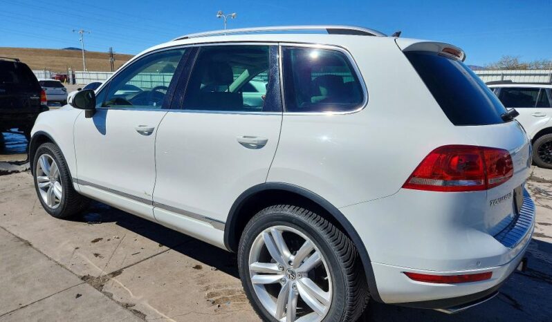 
								2012 Volkswagen Touareg full									