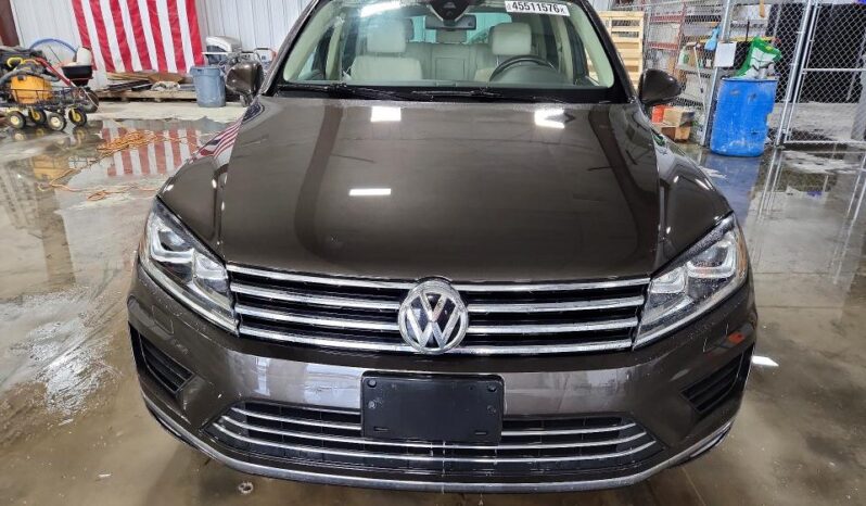 
								2015 Volkswagen Touareg full									